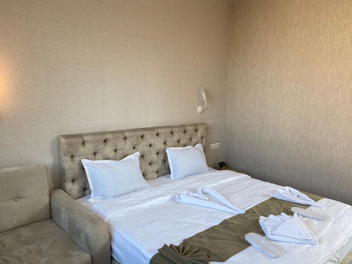 Tbt Hotel Tbilisi Eksteriør billede